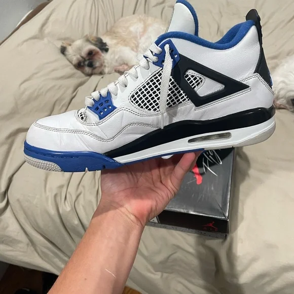 Jordan 4 “Motorsports “